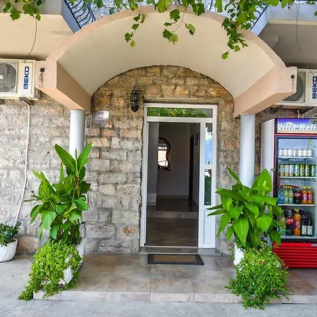 Kalina Apartment Budva