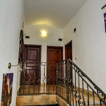 Kalina Apartment *